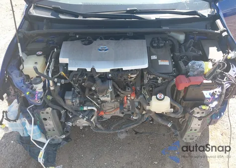 2018 Toyota Prius Three из США, поврежденный, VIN JTDKARFU6J3065150